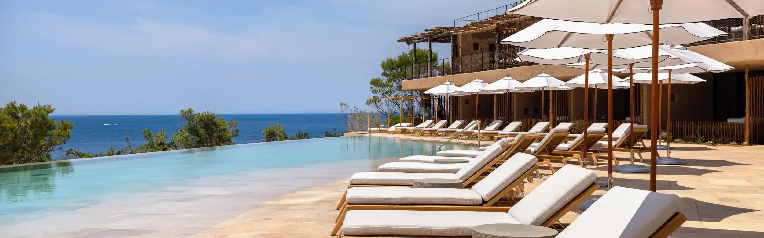 Hotels With Pools Near You