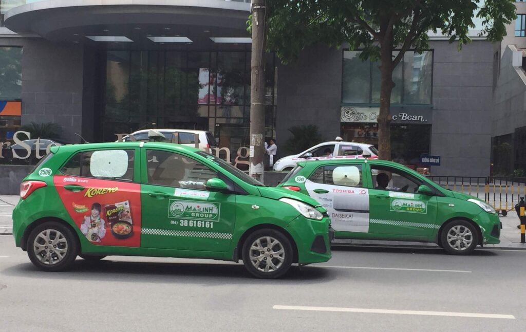 Book taxi in vietnam