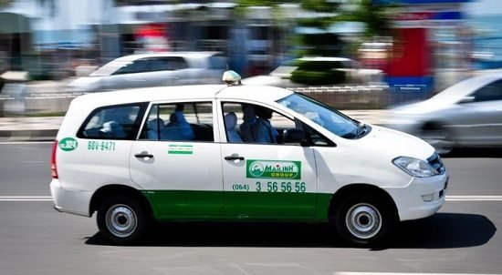 Book taxi in vietnam